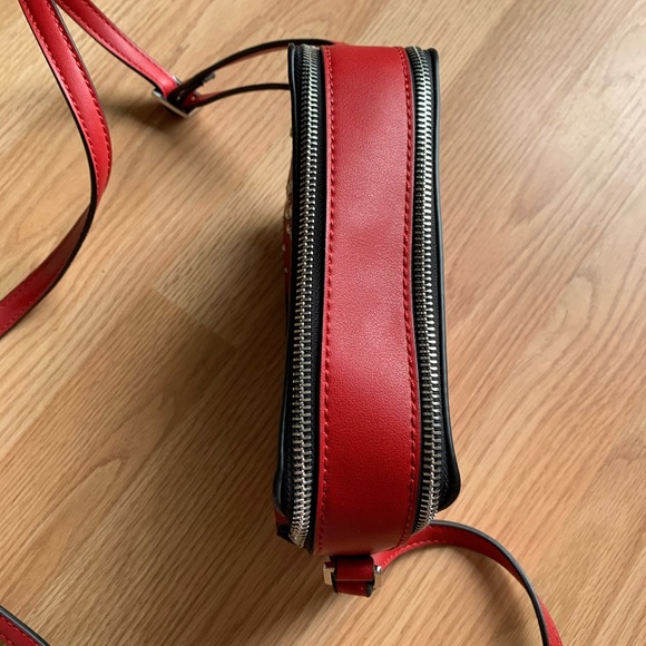 Kendall and Kylie camera style bag - Picture 2 of 3